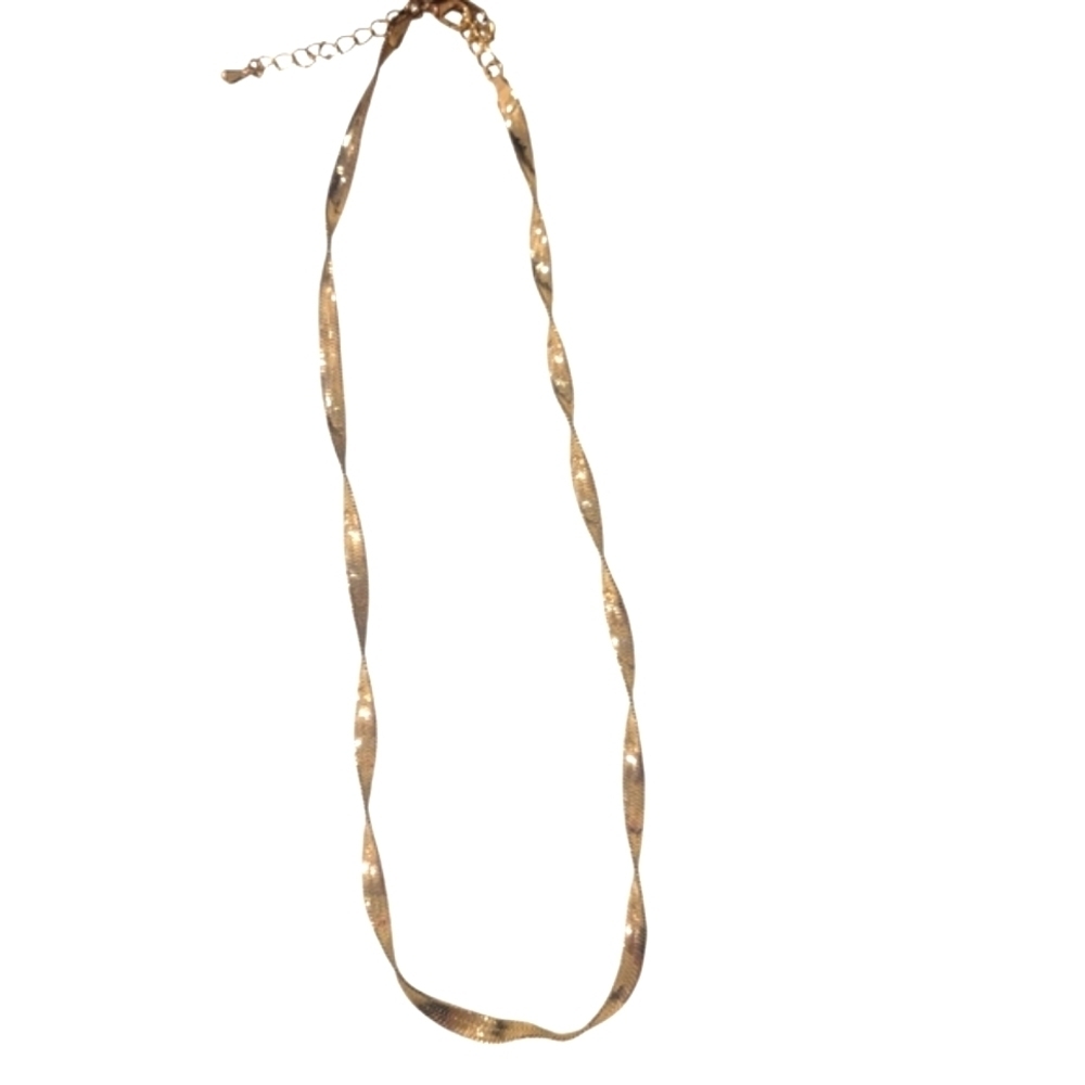 Elegant Gold-Tone Twisted Necklace - Picture 1 of 2